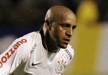 Gia đình bị dọa giết, Carlos muốn rời khỏi Brazil ảnh 1