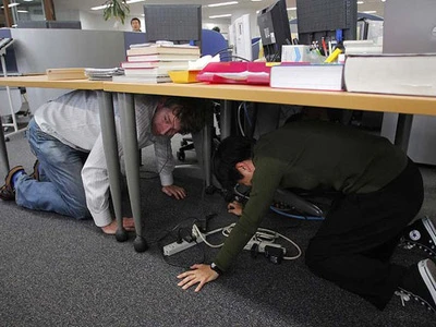 Động đất gây sóng thần lớn tại Nhật Bản ảnh 3 Động đất gây sóng thần lớn tại Nhật Bản ảnh 3