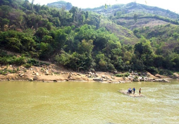 Rẻo cao Thanh Hóa đói mùa giáp hạt - Bài 1: Quanh năm cơm độn sắn, ngô ảnh 1