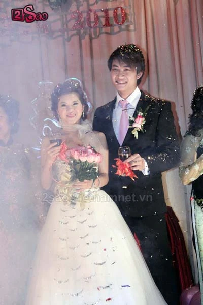 "Lý Công Uẩn" bất ngờ cưới vợ ảnh 29