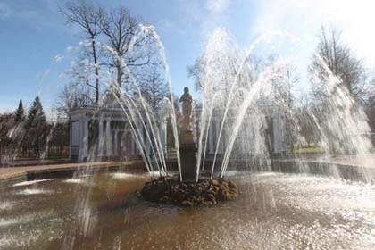 Cung điện mùa hè mát mẻ ở Nga ảnh 3