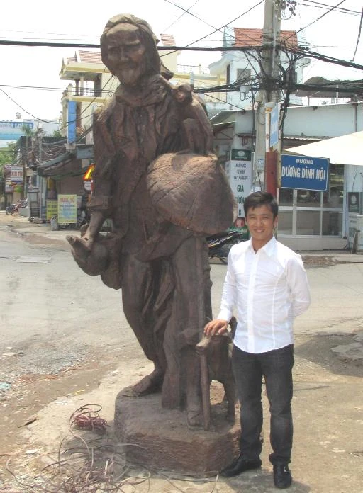 Mất ngủ vì bỗng dưng… “gặp” cụ Bùi Giáng ảnh 1