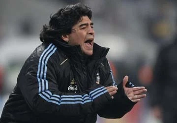 Maradona hào sảng "ví von" chiến thắng của Argentina ảnh 1