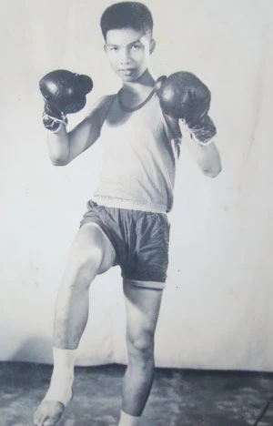 Hạ võ sĩ vô địch quốc gia trong 2 phút ảnh 2