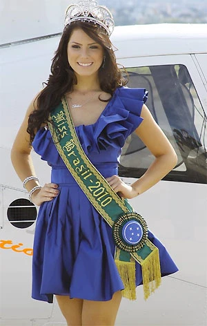 Pato tíu tít bên Hoa hậu Brazil ảnh 7