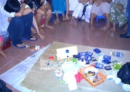 Ổ bạc núp bóng đám tang ảnh 1