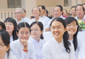 Người lớn làm đúng, trẻ tin tưởng noi gương! ảnh 1