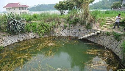 Trung Quốc: Chồng si tình hôn vợ đã chết 6 tiếng đồng hồ ảnh 2