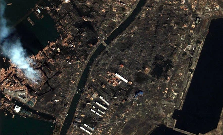 Nhật Bản trước và sau động đất qua Googe Earth ảnh 4