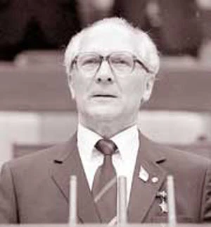 Những kẻ phá hoại ngầm đã làm tan rã Đông Đức ảnh 1