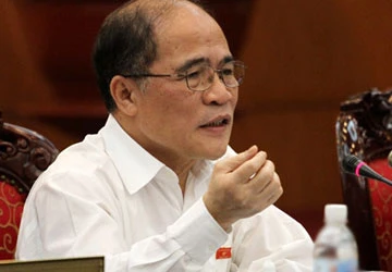 Bãi nhiệm thì phải bầu ngay người mới ảnh 1