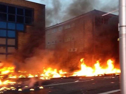 Thoát chết kỳ diệu nhờ đi làm trễ ảnh 2