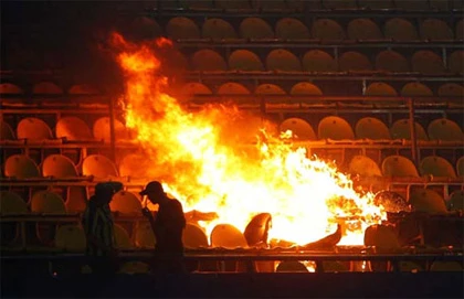 Thổ Nhĩ Kỳ chỉ cho CĐV nữ, trẻ em vào sân xem bóng đá ảnh 1