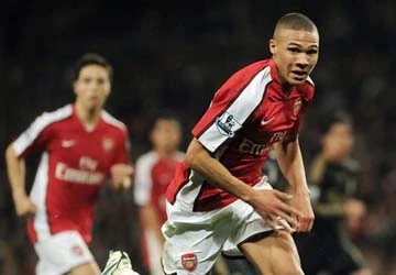 Sao trẻ Arsenal bất ngờ được gọi vào ĐT Anh ảnh 1