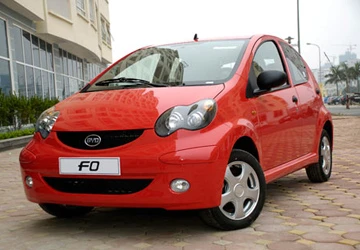 Đồng loạt mở đại lý bán xe ôtô giá hơn 200 triệu đồng ảnh 1