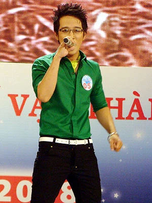 Giải nhì Nguyễn Tỳ Triệu Lộc từng nhận giải nhất Tiếng hát phát thanh 2007.