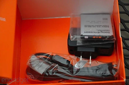 "Đập hộp" Xperia X10 phiên bản Mỹ ảnh 5