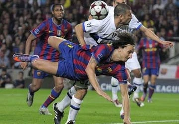 Tam đại gia Premier League tham chiến vì Ibrahimovic ảnh 1