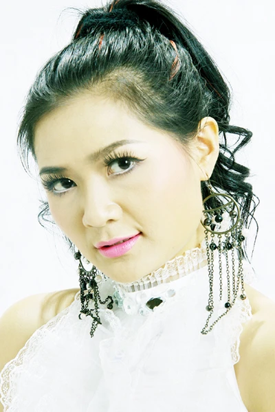 Triệu Trang lên xe hoa không phải vì tin đồn giới tính ảnh 3