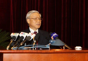 Bàn việc sửa Hiến pháp, đất đai và chống tham nhũng ảnh 1