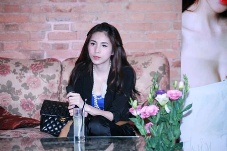 Công Vinh bày tỏ tình yêu với Thủy Tiên ảnh 2