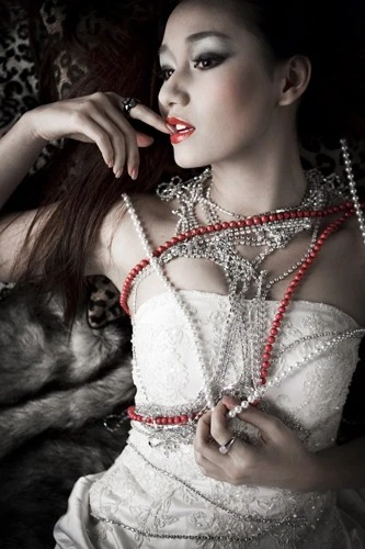 Lã Thanh Huyền đã vượt qua nhiều ứng viên để nhận được vai diễn Trần Thị Dung trong dự án phim lịch sử lớn Trần Thủ Độ