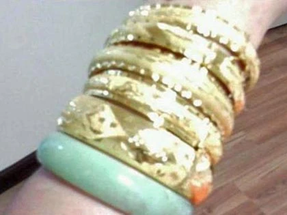 Cô dâu đeo 5 kg vàng, trị giá 6,7 tỉ đồng ảnh 8