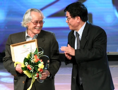 "Bí thư tỉnh ủy" đại thắng giải bình chọn phim truyền hình ảnh 3 "Bí thư tỉnh ủy" đại thắng giải bình chọn phim truyền hình ảnh 3