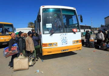 Ngày 9-3, chuyến bay cuối cùng đưa lao động từ Libya về nước ảnh 1