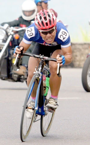 ADC Vĩnh Long mất cả chì lẫn chài ảnh 1