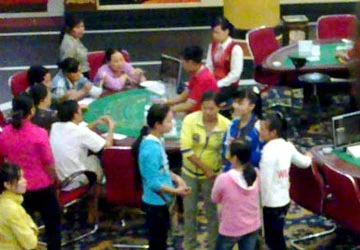 80% con bạc vùng biên là “quý bà” ảnh 2