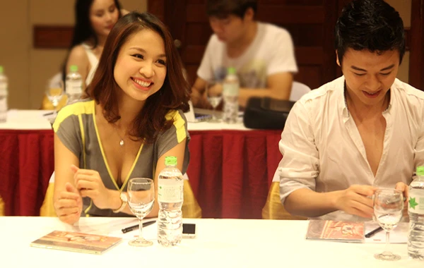 Vân Hugo gợi cảm ảnh 3