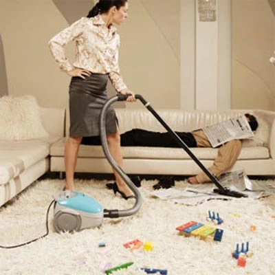 Chồng luộm thuộm, vợ lắm lời ảnh 1