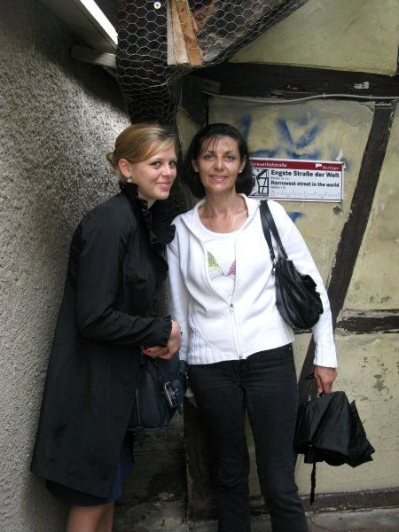 Đức lo mất danh hiệu phố hẹp nhất hành tinh ảnh 8