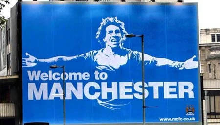 Tevez thể hiện tình yêu lớn với Man City ảnh 1