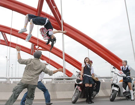 Những pha đánh đấm khiến người xem liên tưởng đến "Nụ hôn thần chết". Ảnh: HKF.