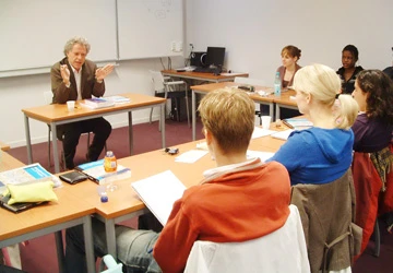 Mặt trái của “đại học online” ảnh 2