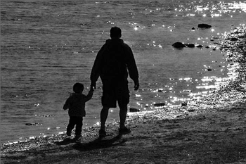 Lằn roi của bố ảnh 1