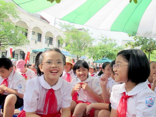 Dạy thêm, học thêm: Chỉ cấm trên giấy! ảnh 1