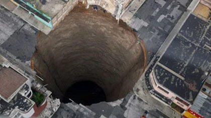 Những hiện tượng kỳ lạ sau thiên tai ảnh 4