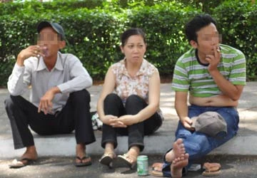 Bất chấp lệnh cấm ảnh 1 Bất chấp lệnh cấm ảnh 1