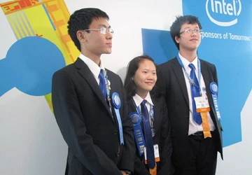 Giải Nhất ISEF 2012: “Cú hích” vào giới trẻ ảnh 1