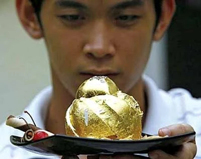 Ăn và làm đẹp bằng vàng: Tốn kém, vô ích ảnh 1