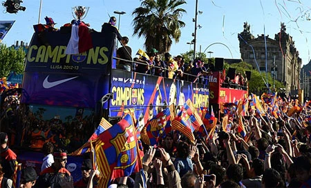 Barcelona ăn mừng chức vô địch La Liga thứ 22 trong lịch sử ảnh 15