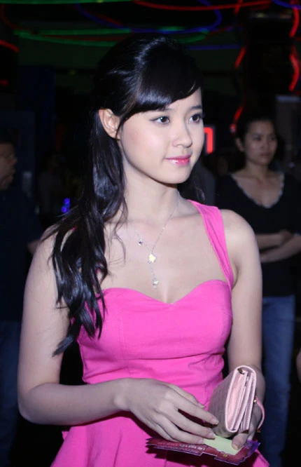 Midu e ấp vẻ thiếu nữ xinh tươi ảnh 3