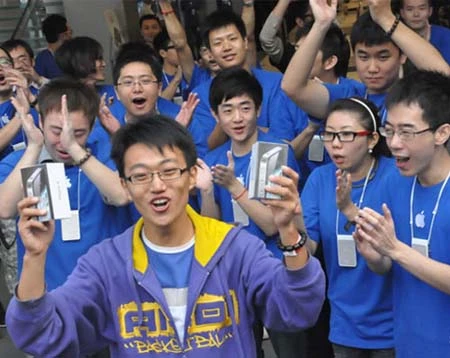 iPhone 4 "cháy hàng" ở Trung Quốc ảnh 7