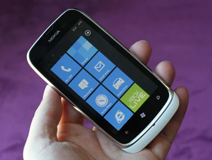 Bốn điện thoại Nokia Lumia sắp bán ở VN ảnh 14