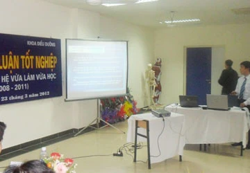 ĐH vừa làm vừa học: Cửa mở cho nhu cầu lấy bằng ĐH ảnh 1