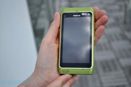 Ảnh thực tế điện thoại 12 "chấm" Nokia N8 ảnh 4