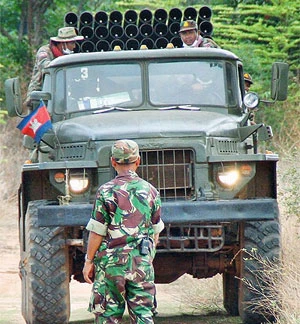 Thái Lan đề nghị đối thoại để chấm dứt giao tranh ảnh 1